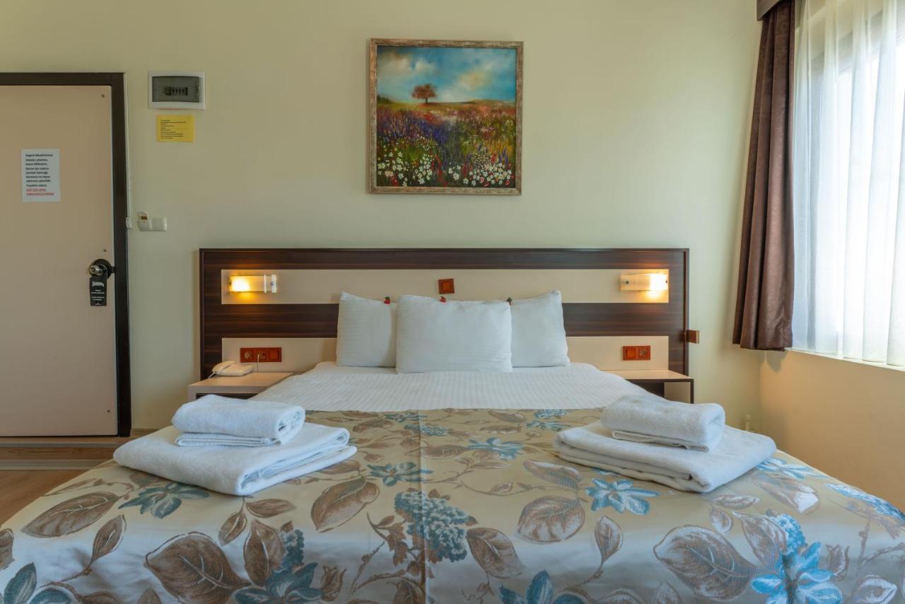 Hotel Karacam Foça Luaran gambar